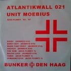 Unit Moebius - #21